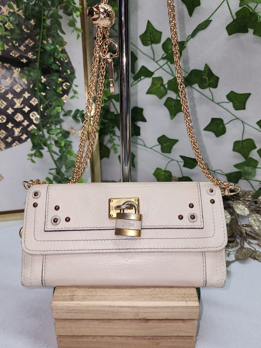 Authentic Chloe Paddington Cream And Gold Wallet With Original Lock And Key